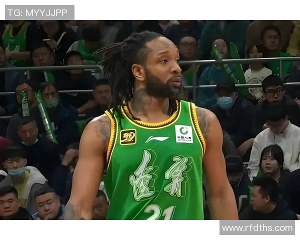 全运会男篮激战重庆对阵辽宁争夺荣耀之战精彩回顾与分析